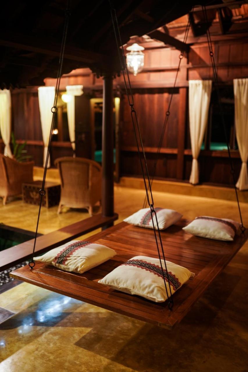 Lakeshore Villa Alappuzha ภายนอก รูปภาพ