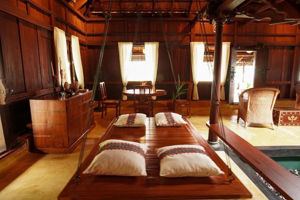 Lakeshore Villa Alappuzha ภายนอก รูปภาพ