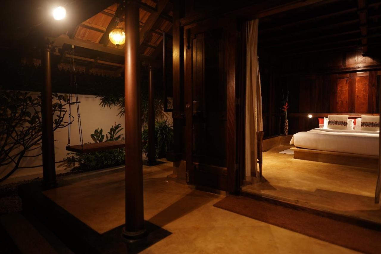 Lakeshore Villa Alappuzha ภายนอก รูปภาพ