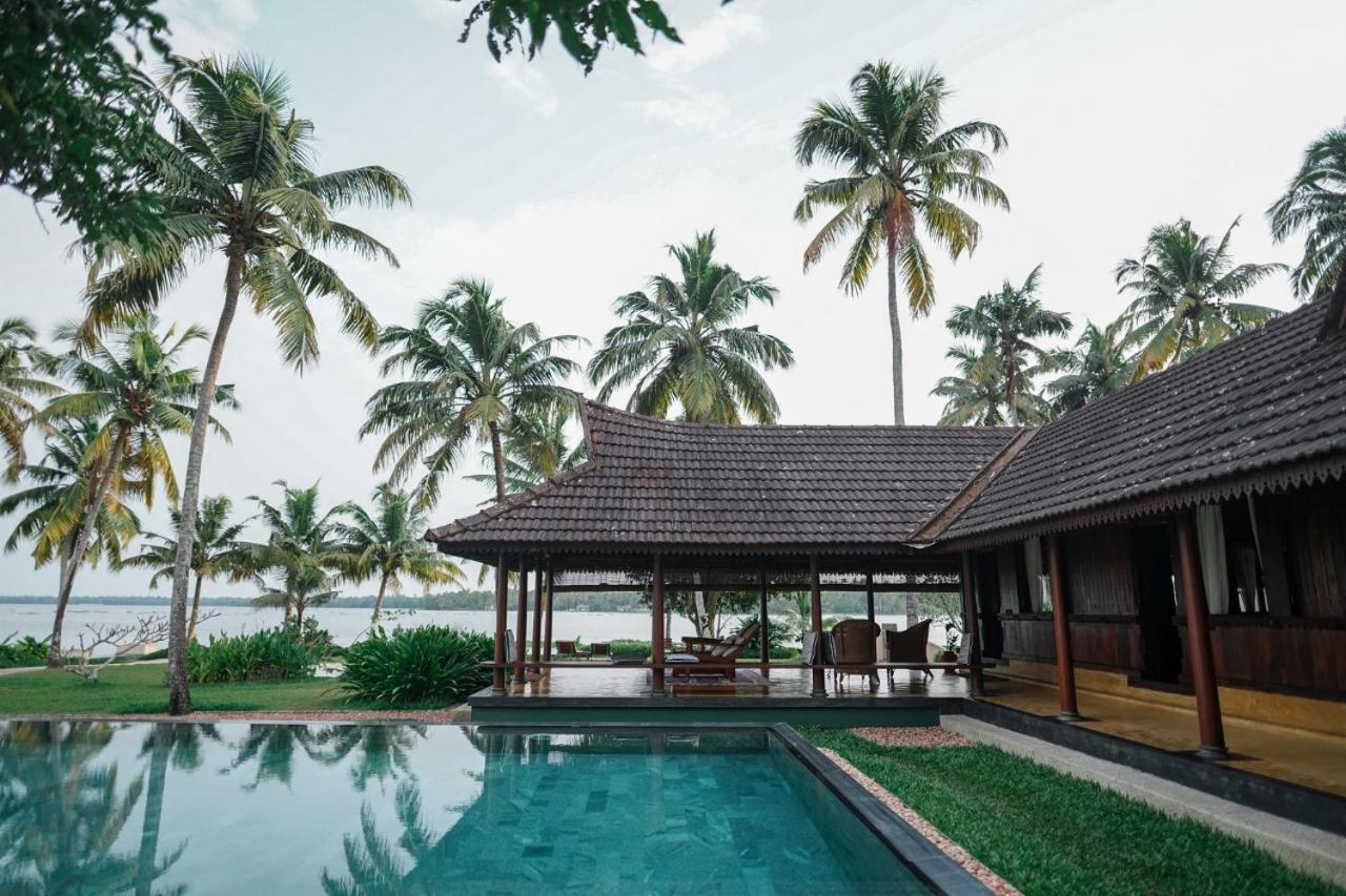 Lakeshore Villa Alappuzha ภายนอก รูปภาพ
