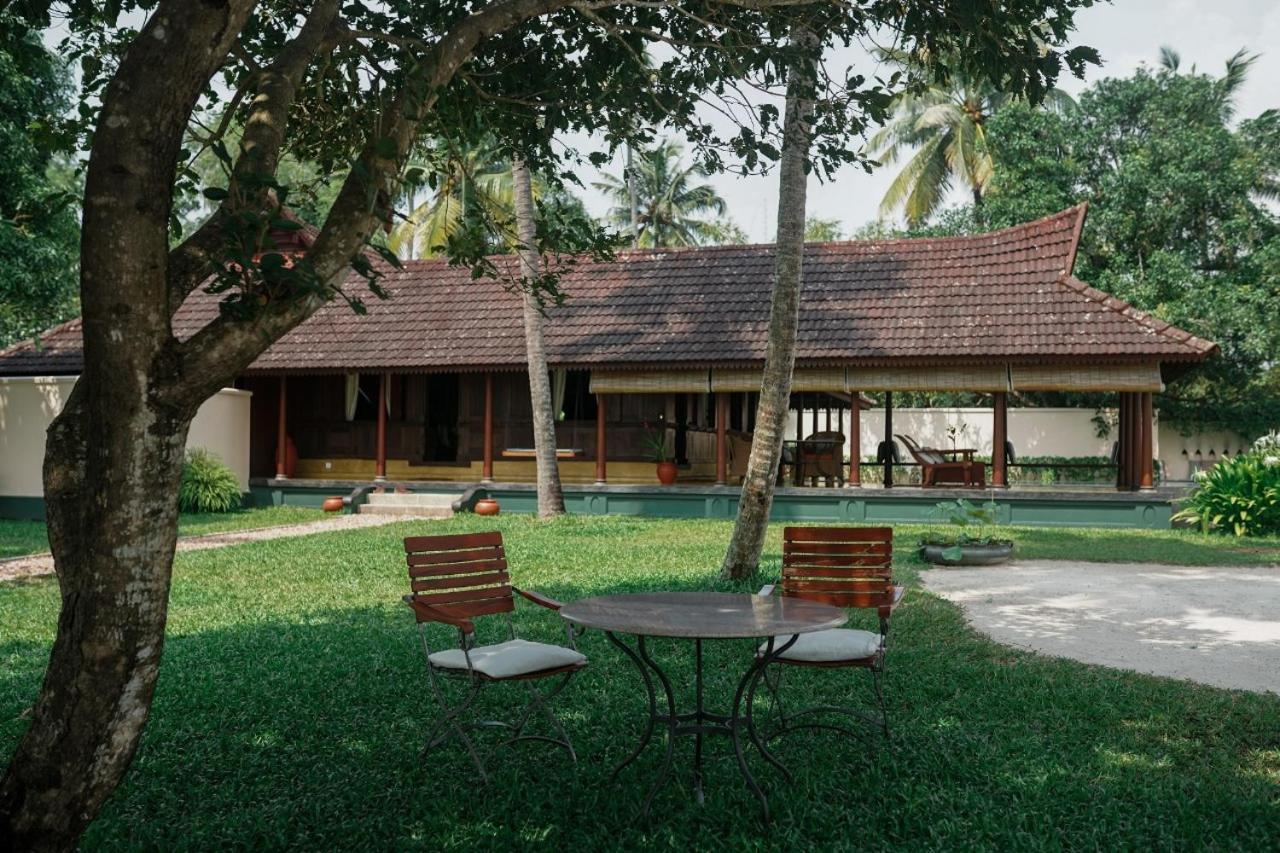 Lakeshore Villa Alappuzha ภายนอก รูปภาพ